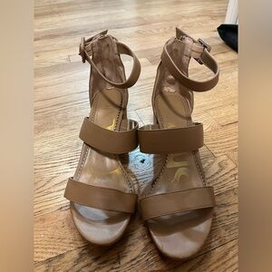 Circus by Sam Edelman Tan T-strap Block Heel